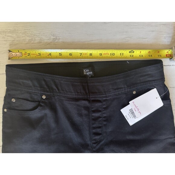 NWT Kim Rogers Black Capris Retail $54.50 Women's Size 6 - Picture 6 of 10